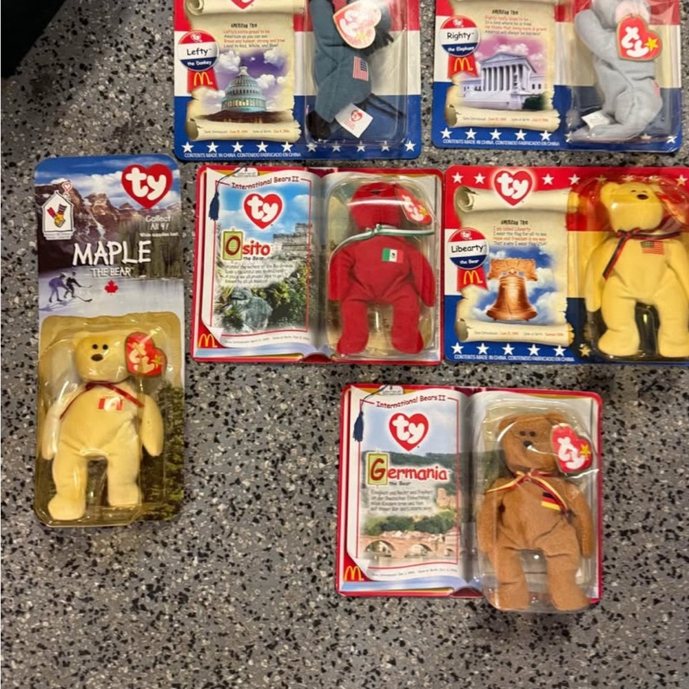 Ty Beanie Babies International Bears Set - Red, Yellow, Brown